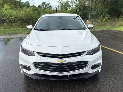 Used 2016 Chevrolet Malibu LT FWD image 2