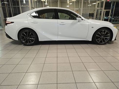 Used 2024 Lexus IS 300 F Sport image 9