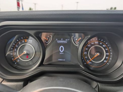 Used 2024 Jeep Gladiator Sport w/ Dual Top Group AWD/4WD image 20