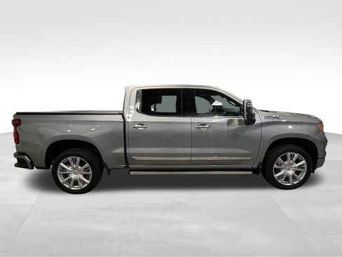 Used 2026 Chevrolet Silverado 1500 High Country w/ High Country Premium Package AWD/4WD image 8