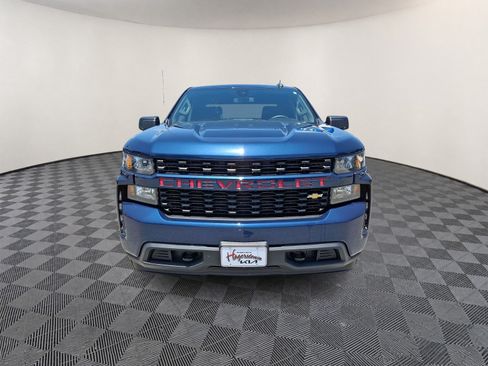 Used 2021 Chevrolet Silverado 1500 Custom w/ Safety Confidence Package AWD/4WD image 2