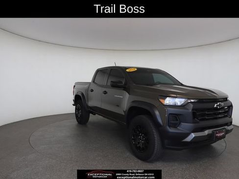 Used 2024 Chevrolet Colorado Trail Boss w/ Technology Package AWD/4WD image 28