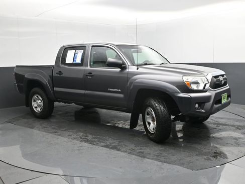 Used 2015 Toyota Tacoma PreRunner image 7