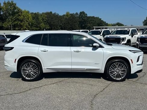 New 2027 Buick Enclave Avenir FWD image 14