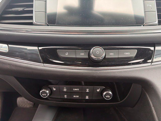 Used 2020 Buick Enclave Preferred FWD image 22