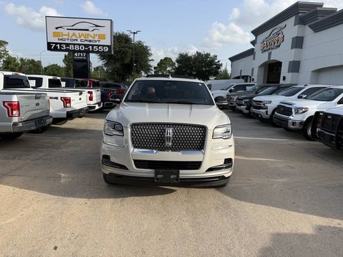 Used 2023 Lincoln Navigator Reserve AWD/4WD image 46