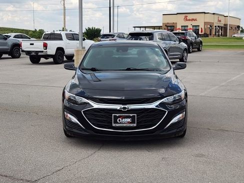 Used 2024 Chevrolet Malibu RS FWD image 2
