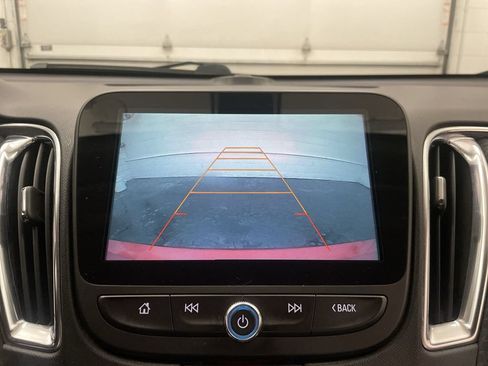 Used 2016 Chevrolet Malibu LT FWD image 9