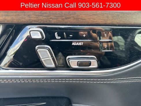 Used 2023 Jeep Grand Wagoneer Series II image 12