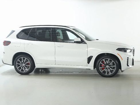 Used 2024 BMW X5 xDrive40i w/ M Sport Package AWD/4WD image 12