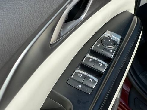 Used 2022 Kia Carnival LX image 23