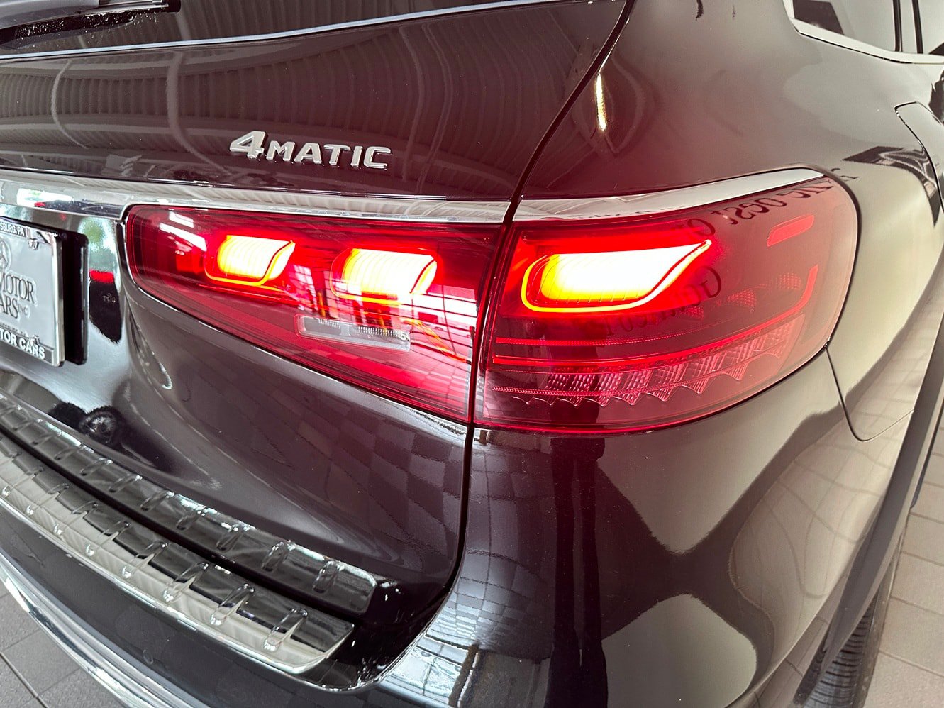Certified 2025 Mercedes-Benz GLS 450 4MATIC image 43