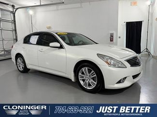 Used 2013 INFINITI G37 x w/ Premium Pkg image 1