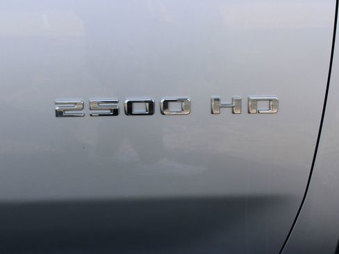 Used 2022 Chevrolet Silverado 2500 LTZ w/ Z71 Off-Road Package image 12