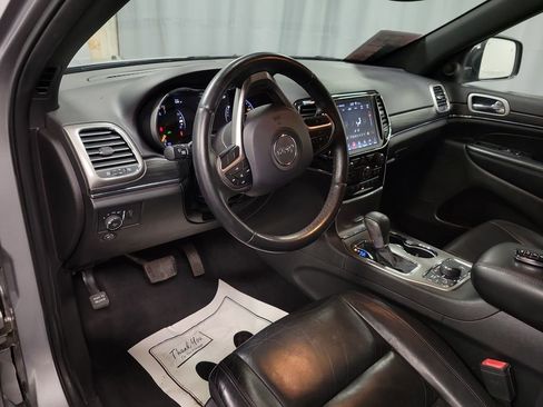 Used 2019 Jeep Grand Cherokee Limited image 14