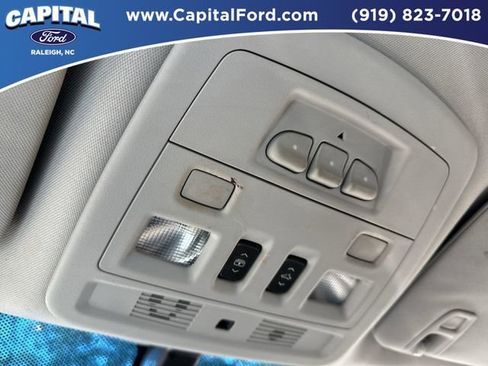 Used 2010 Cadillac CTS Premium image 31