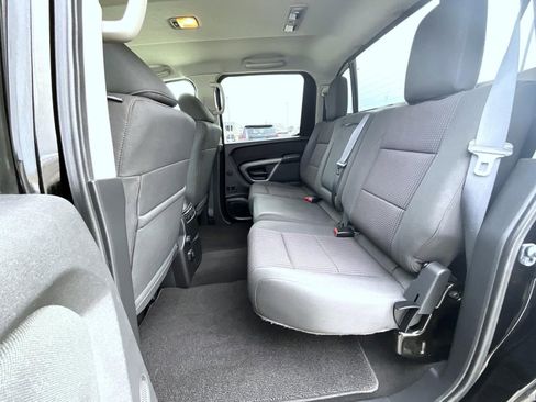 Used 2015 Nissan Titan SV w/ SV Value Truck Package image 20