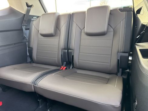 New 2026 Volkswagen Atlas SEL image 15