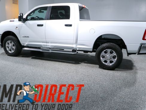 Used 2024 RAM 2500 Big Horn w/ Off Road Package AWD/4WD image 10