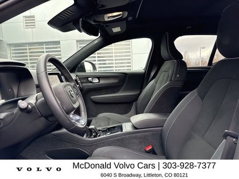 Used 2023 Volvo XC40 Recharge Ultimate w/ Protection Package Premier AWD/4WD image 13