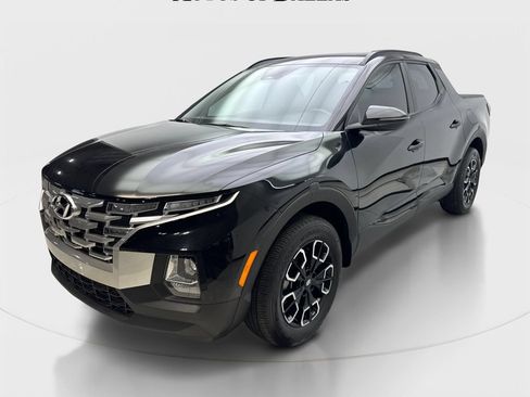Used 2023 Hyundai Santa Cruz SEL w/ Activity Package FWD image 2