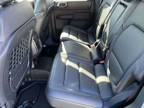 New 2025 Ford Bronco Big Bend w/ Black Diamond Package AWD/4WD image 11