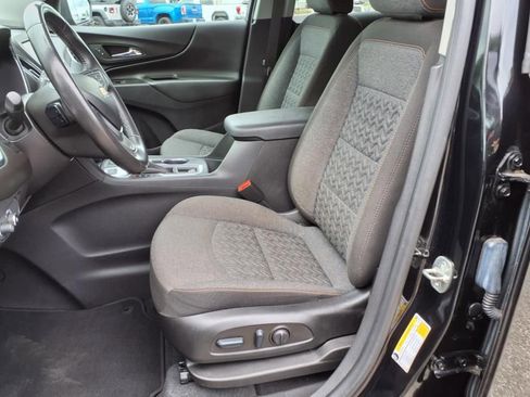 Used 2022 Chevrolet Equinox LT image 16