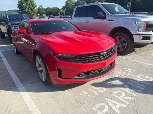 Used 2020 Chevrolet Camaro LT w/ RS Package RWD image 4