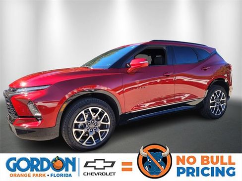 Used 2025 Chevrolet Blazer RS image 1