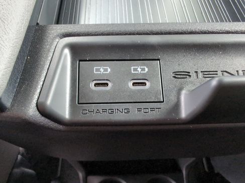 Certified 2026 Toyota Sienna XLE FWD image 43