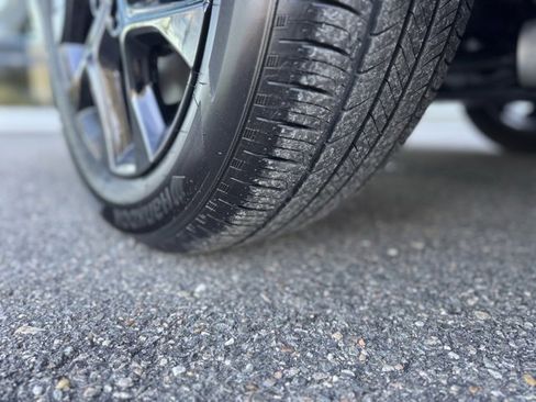 Used 2024 Honda HR-V Sport image 9