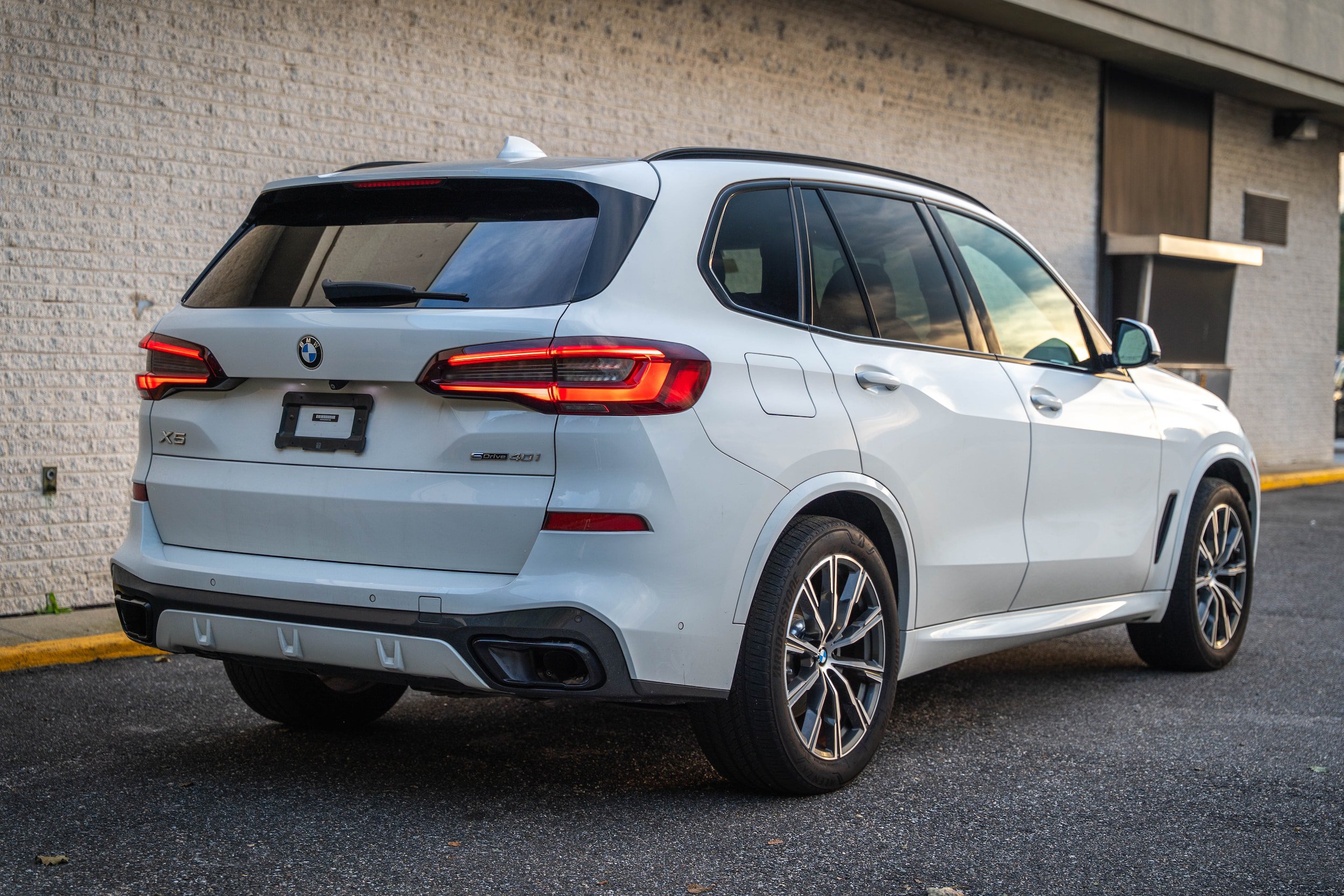 Used 2022 BMW X5 sDrive40i w/ M Sport Package RWD image 7