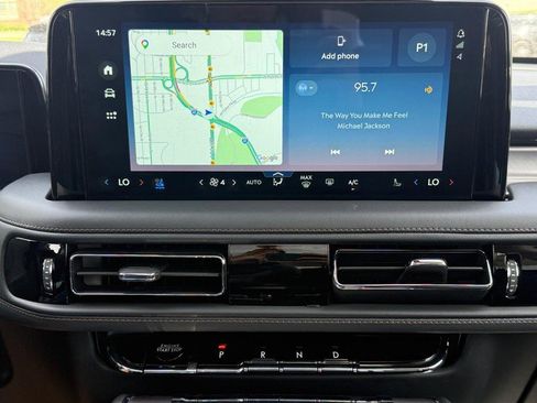 New 2026 Lincoln Aviator AWD image 13