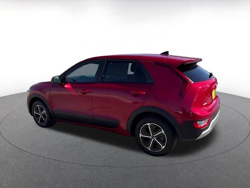 Used 2026 Kia Niro LX FWD image 10