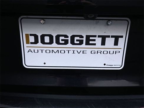 Used 2018 Volkswagen Passat 2.0T image 24