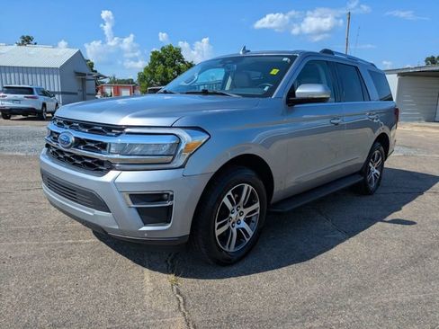 Used 2024 Ford Expedition Limited RWD image 8