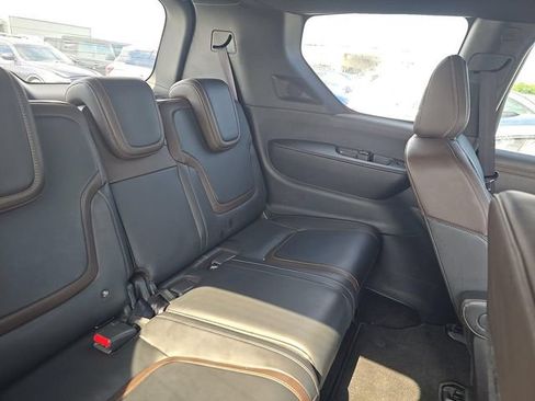Certified 2025 Nissan Armada SL w/ Captain's Chari Seat Package RWD image 4