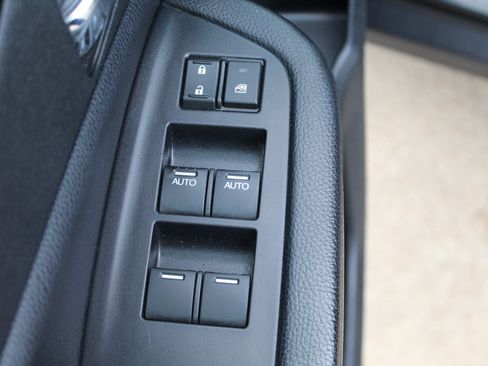 Used 2018 Honda Pilot Elite image 37