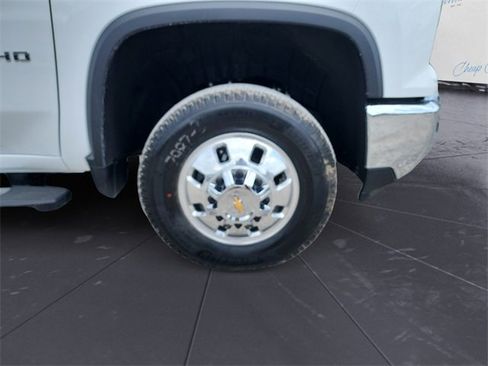 New 2026 Chevrolet Silverado 3500 LT w/ All Star Edition image 9