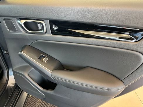 Used 2025 Honda Civic Sport Touring image 28