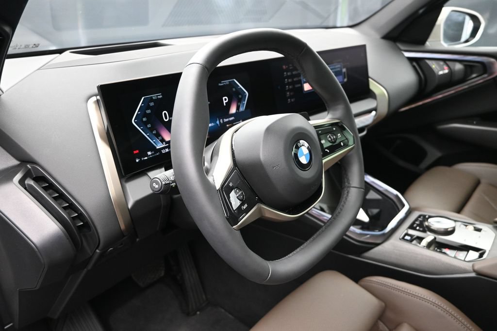 Used 2025 BMW X3 xDrive30i w/ Premium Package AWD/4WD image 12