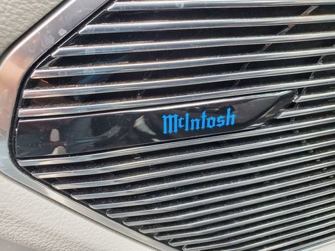 Used 2022 Jeep Grand Cherokee Overland w/ Advanced Protech Group III image 9