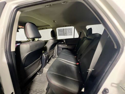 Used 2024 Toyota 4Runner TRD Off-Road Premium w/ Moonroof Package AWD/4WD image 27