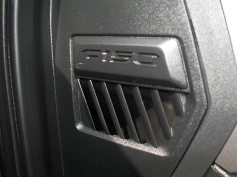 Used 2020 Ford F150 XLT w/ Equipment Group 302A Luxury AWD/4WD image 48