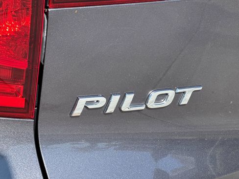 Used 2017 Honda Pilot EX image 29
