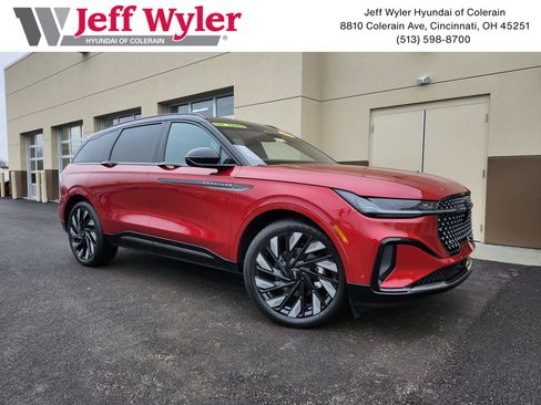 Used 2024 Lincoln Nautilus Reserve w/ Equipment Group 202A image 1