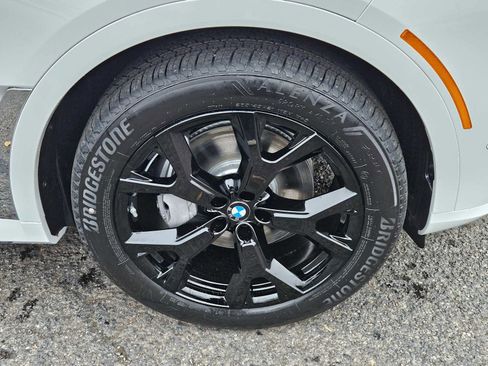 New 2026 BMW X7 xDrive40i image 9