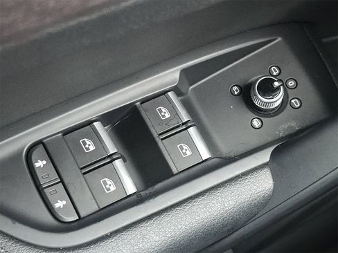 Used 2021 Audi Q5 2.0T Premium w/ Convenience Package image 15