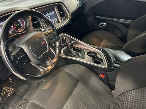 Used 2022 Dodge Challenger GT AWD/4WD image 12