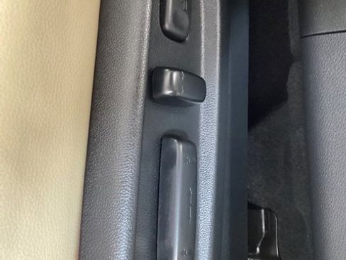 Used 2016 Honda Accord EX-L image 16